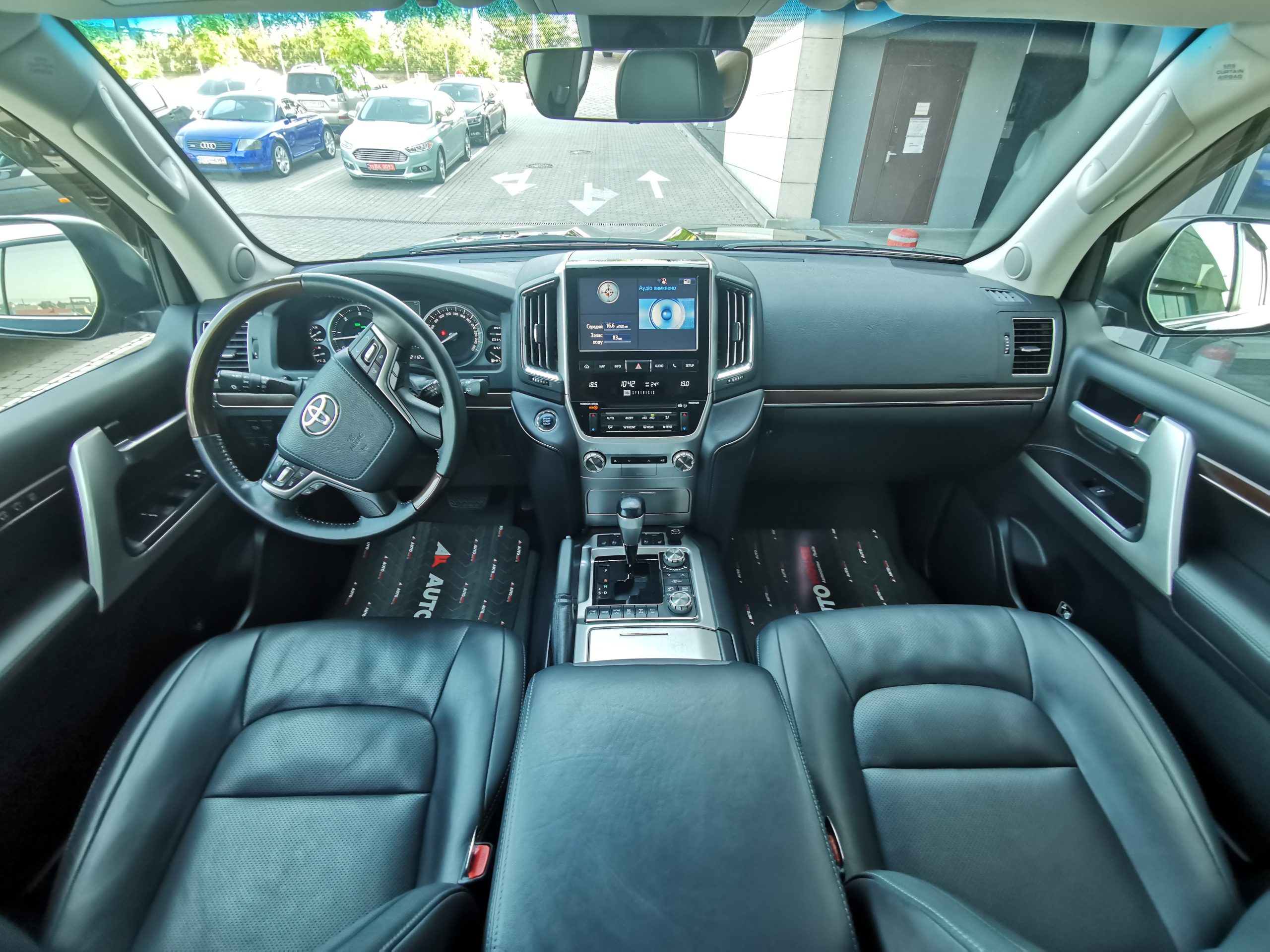 Toyota Land Cruiser 200