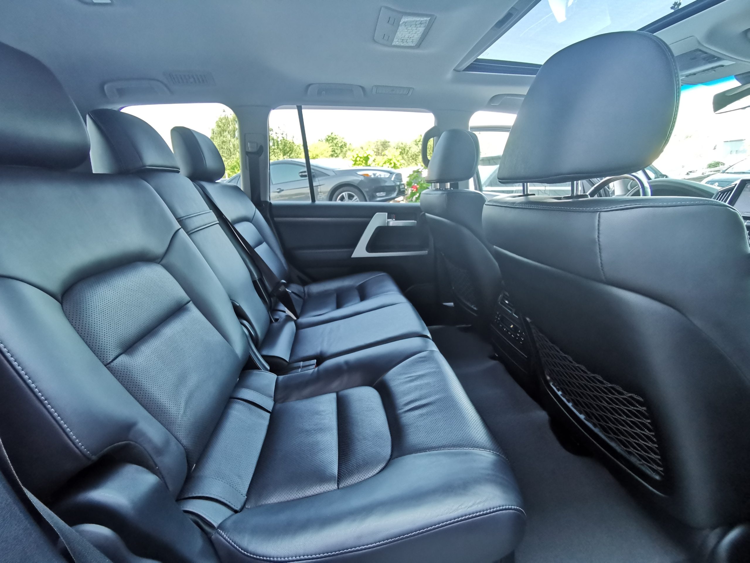 Toyota Land Cruiser 200