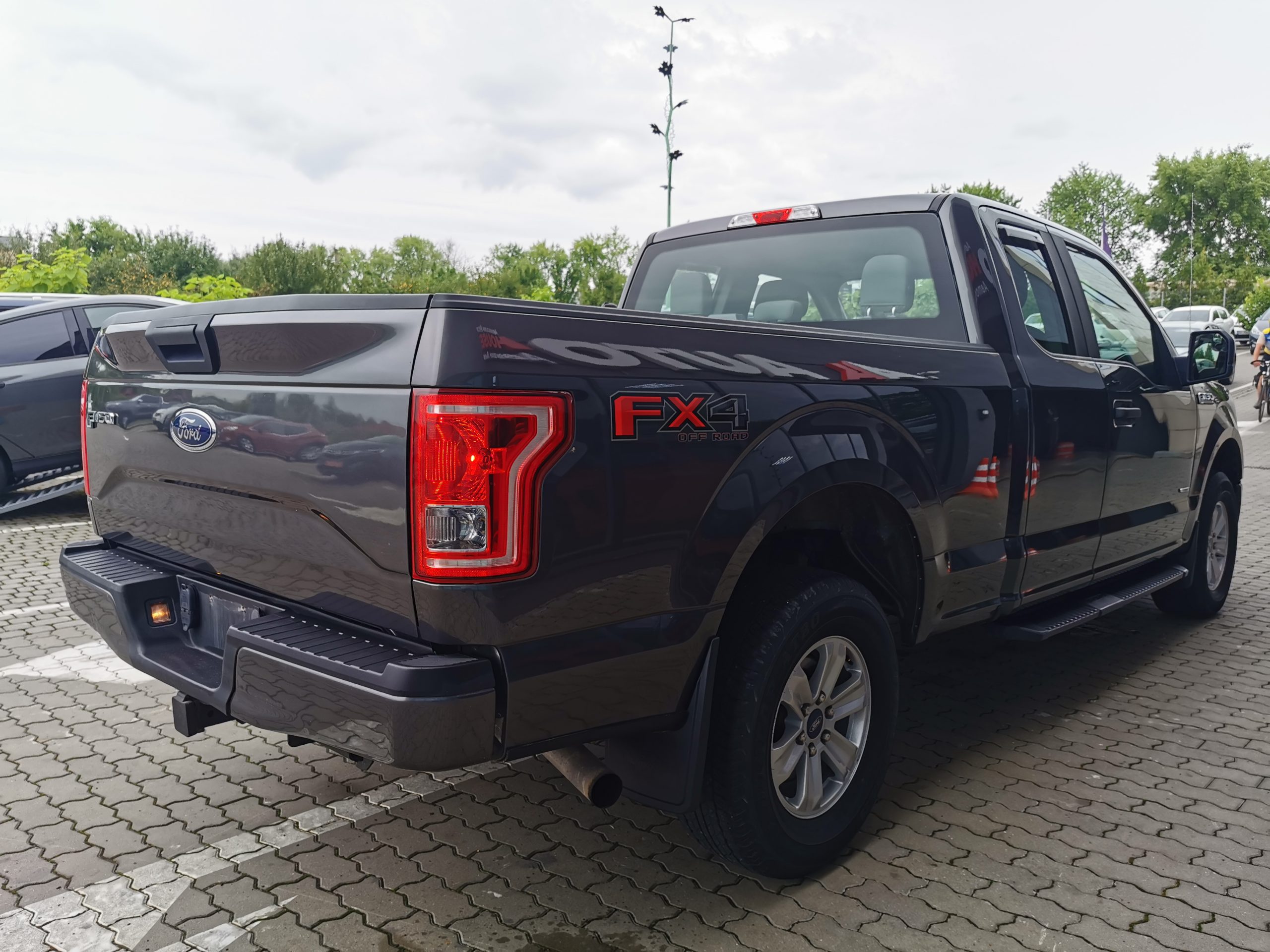 Ford F-150 4WD Super Cab