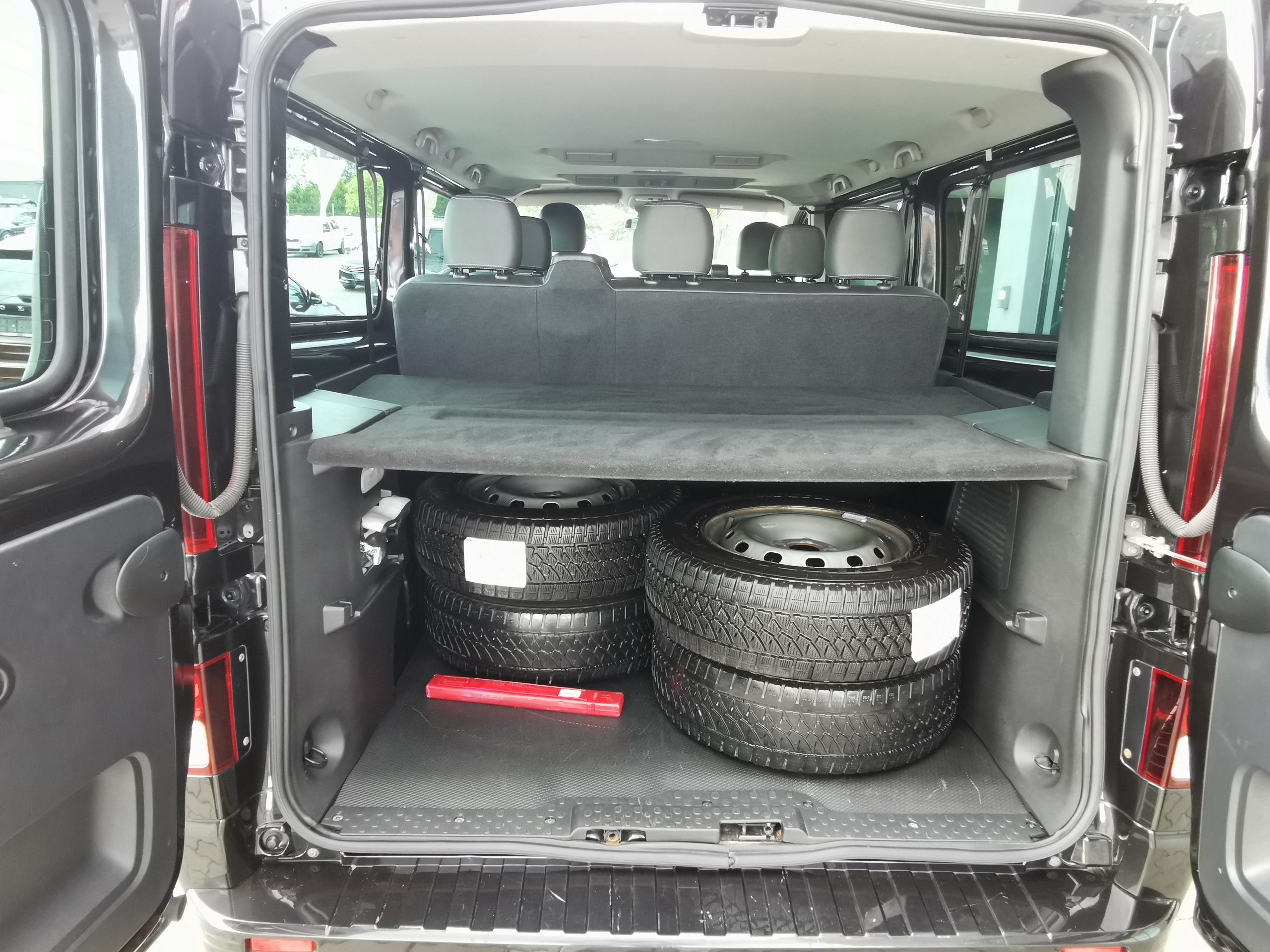 Opel Vivaro пасс. L2 H1