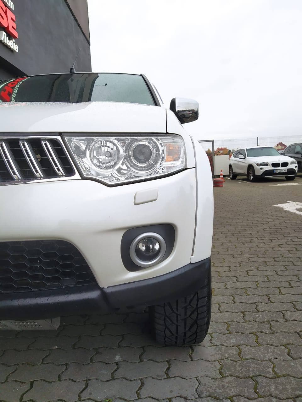 Mitsubishi Pajero Sport 4WD