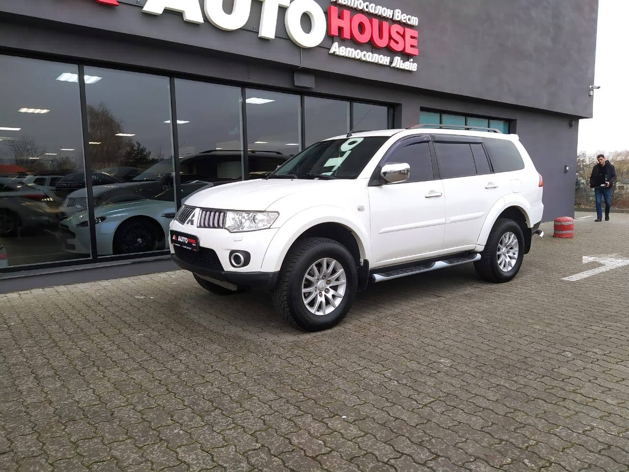 Mitsubishi Pajero Sport 4WD