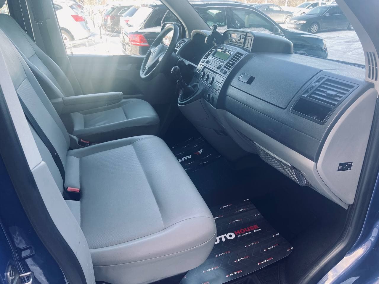 Volkswagen T5 (Transporter) пасс. LONG