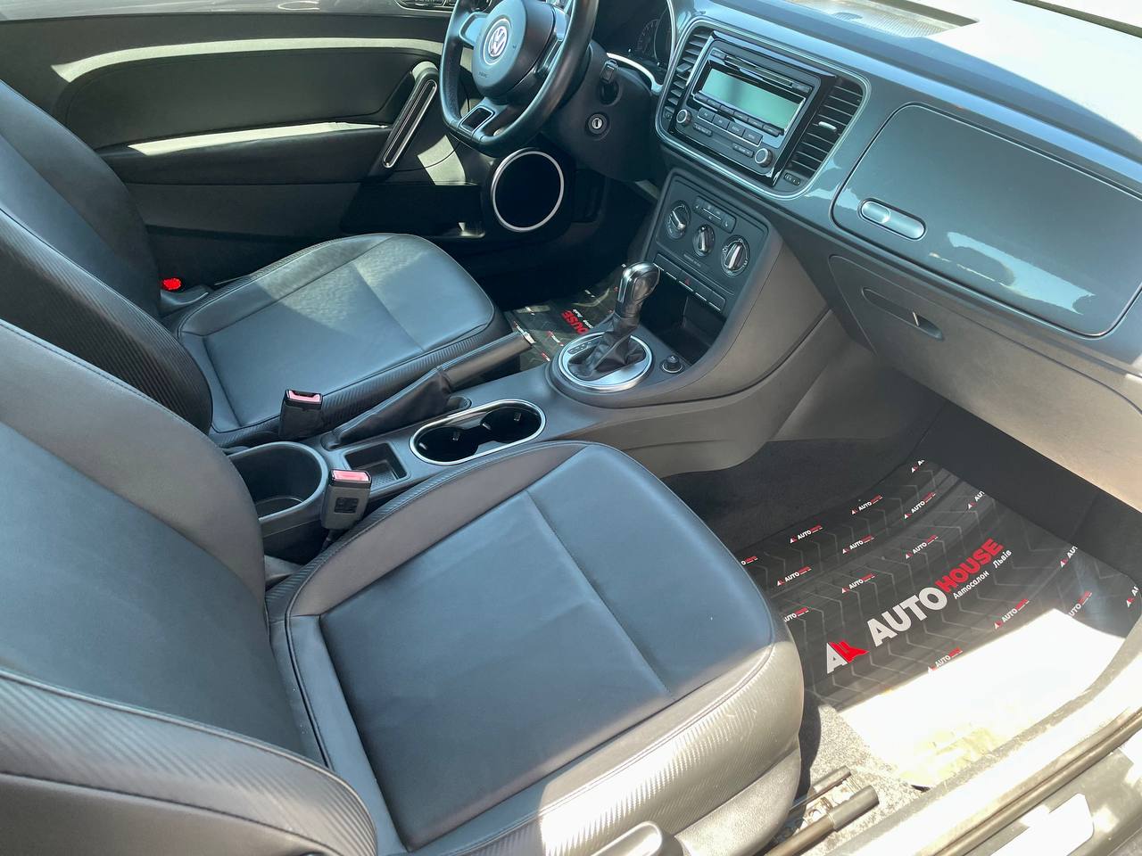 Volkswagen Beetle 2011