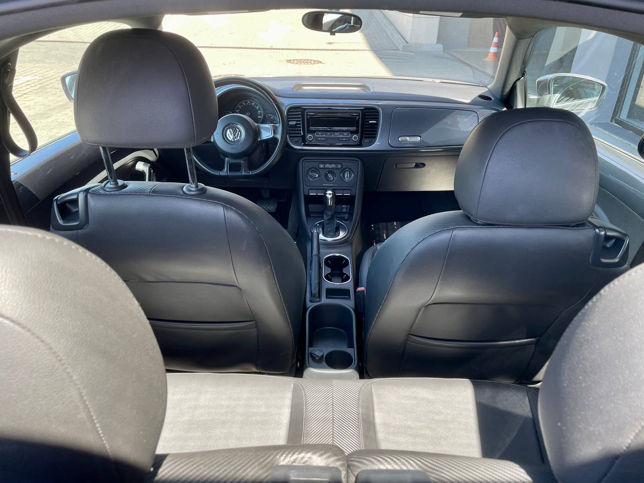 Volkswagen Beetle 2011