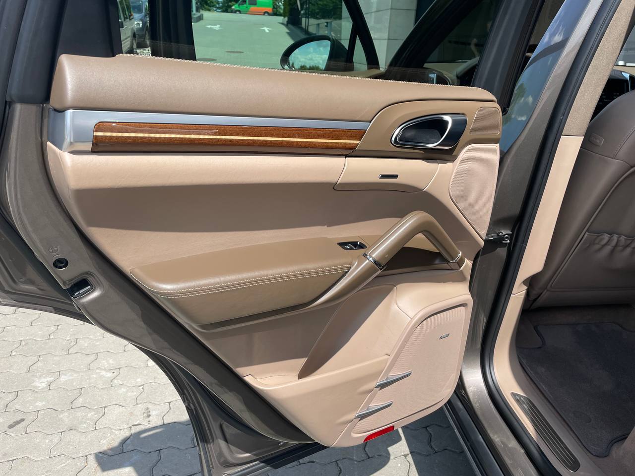 Porsche Cayenne 2012