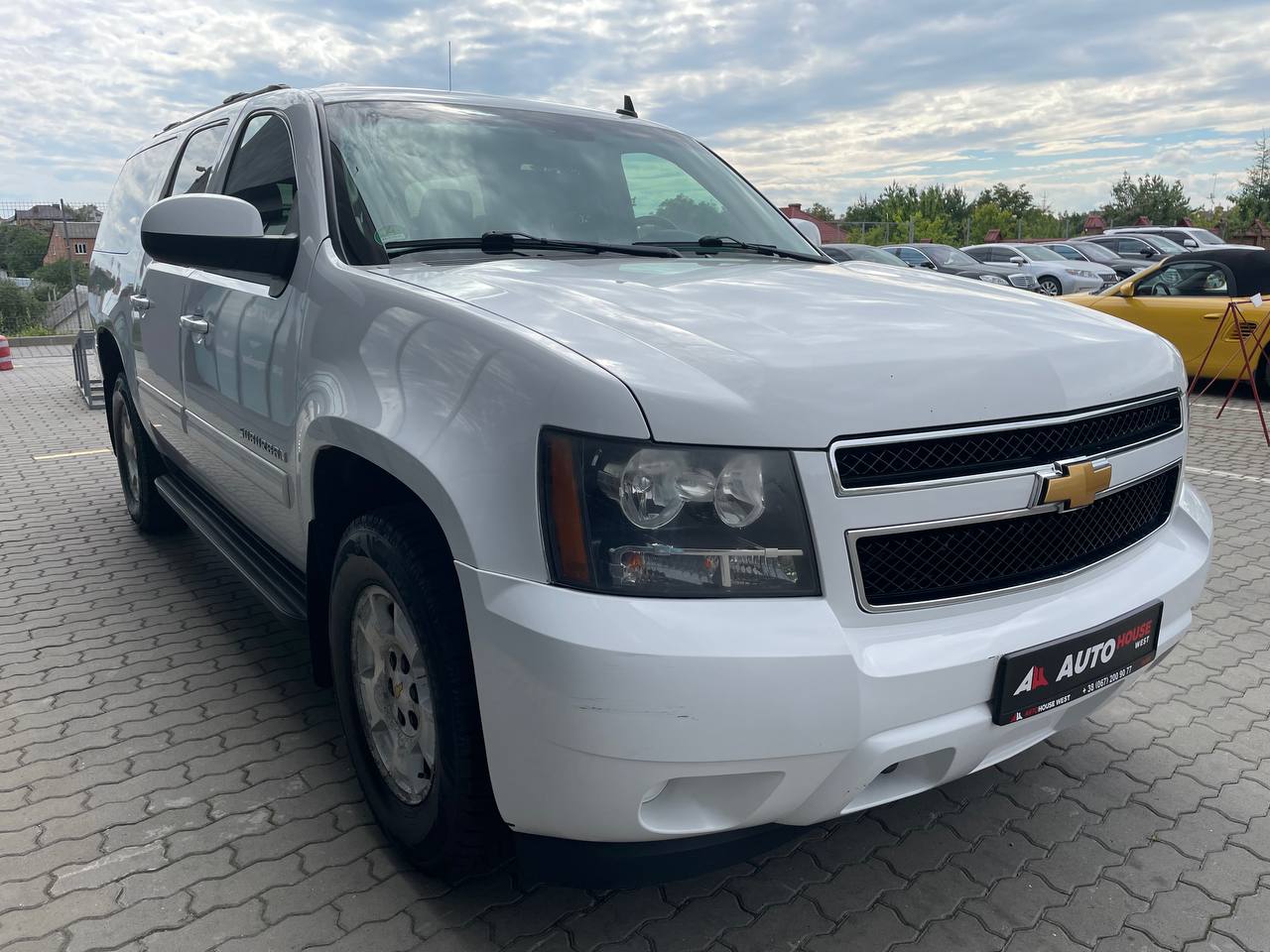 Chevrolet Suburban 2011