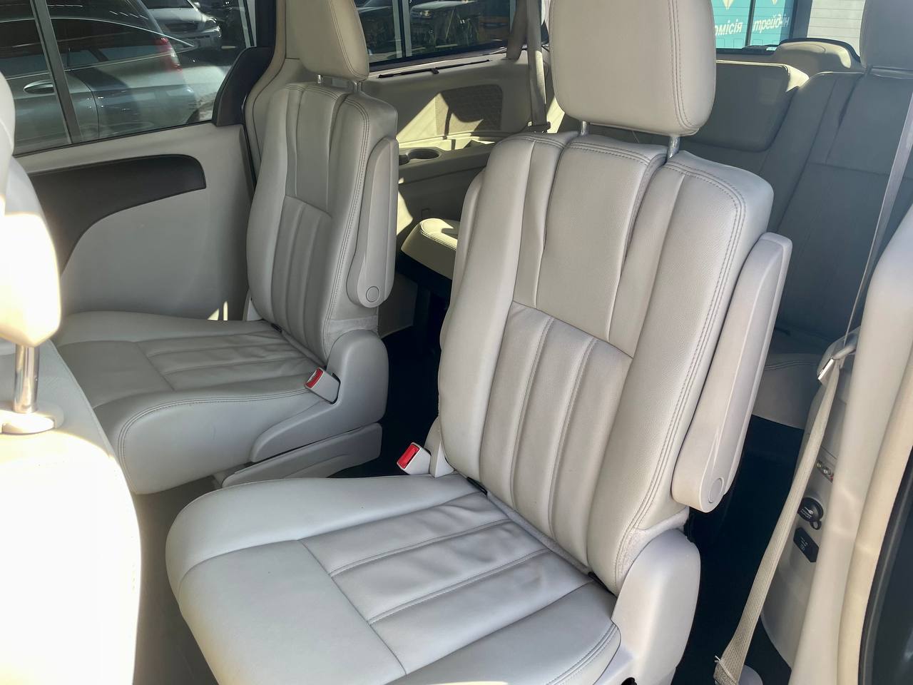 Chrysler Town & Country 2012