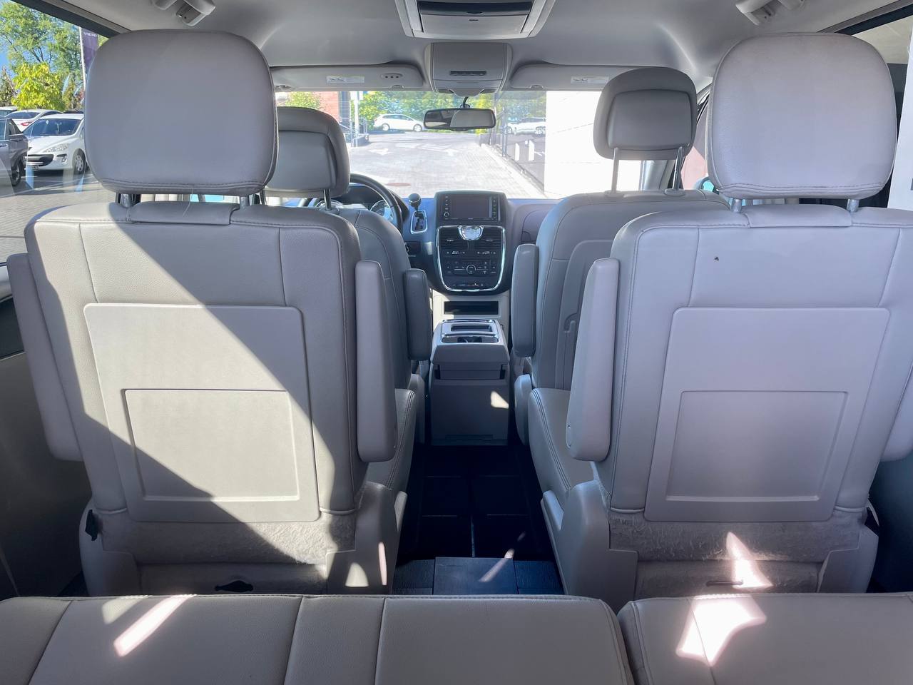 Chrysler Town & Country 2012