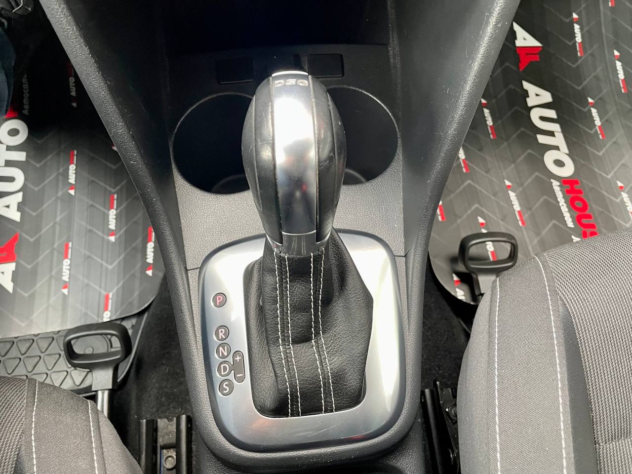 Volkswagen Polo Comfortline 2013