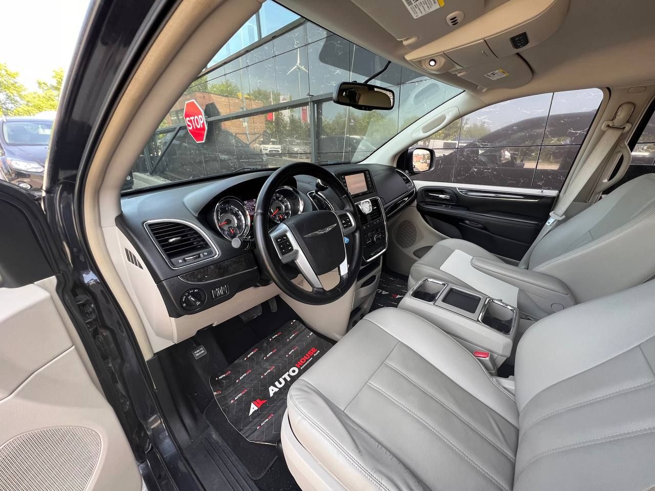 Chrysler Town&Country 2012