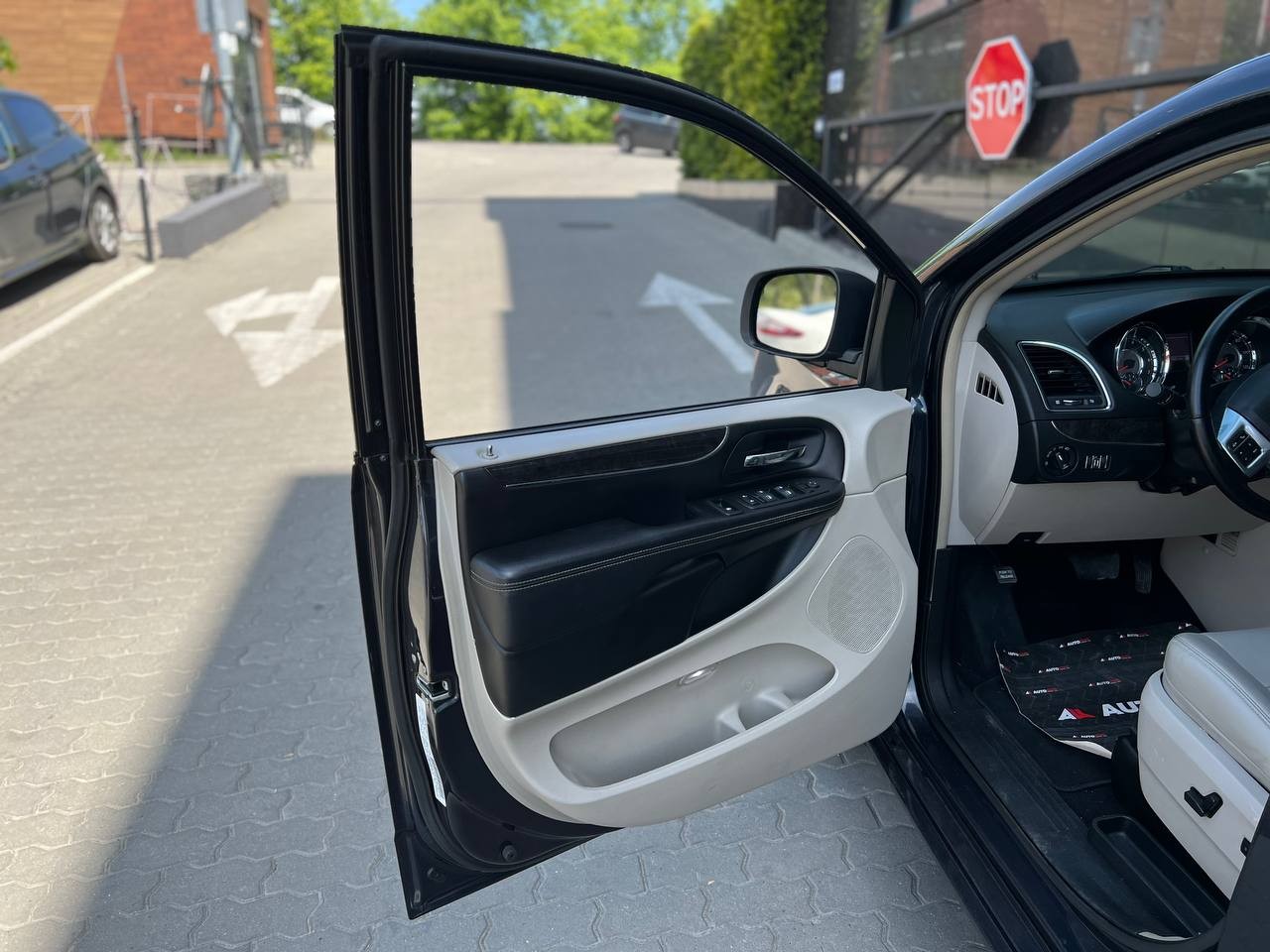 Chrysler Town&Country 2012