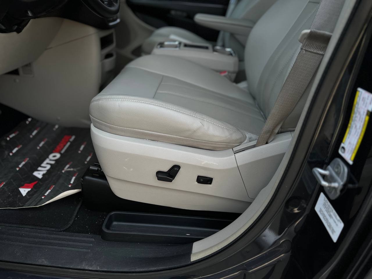 Chrysler Town&Country 2012