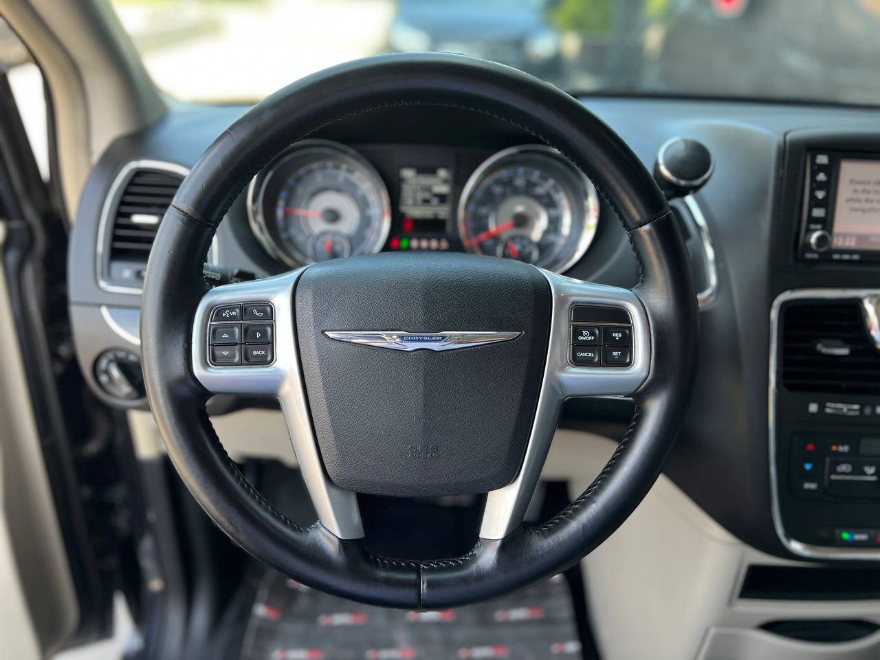 Chrysler Town&Country 2012