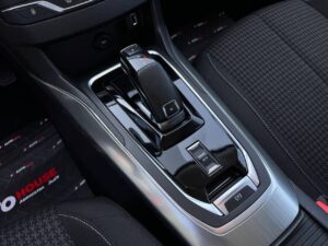 peugeot-308-autohouse-11