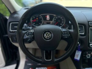 volkswagen-touareg-autohouse-10