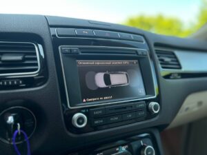 volkswagen-touareg-autohouse-12