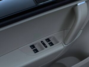 volkswagen-touareg-autohouse-6