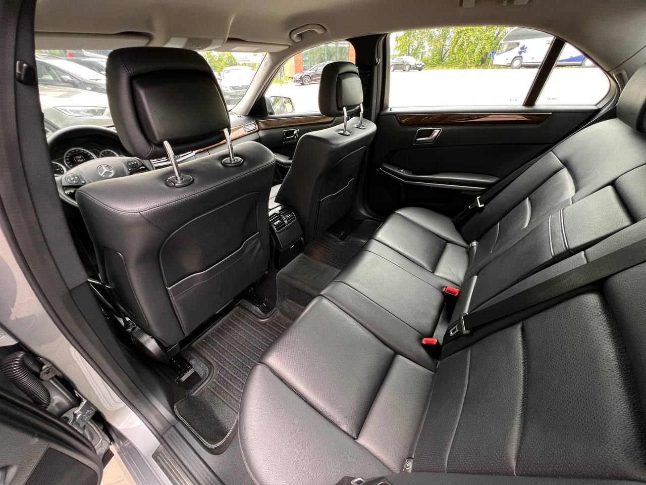 Mercedes-Benz E-Class 2012