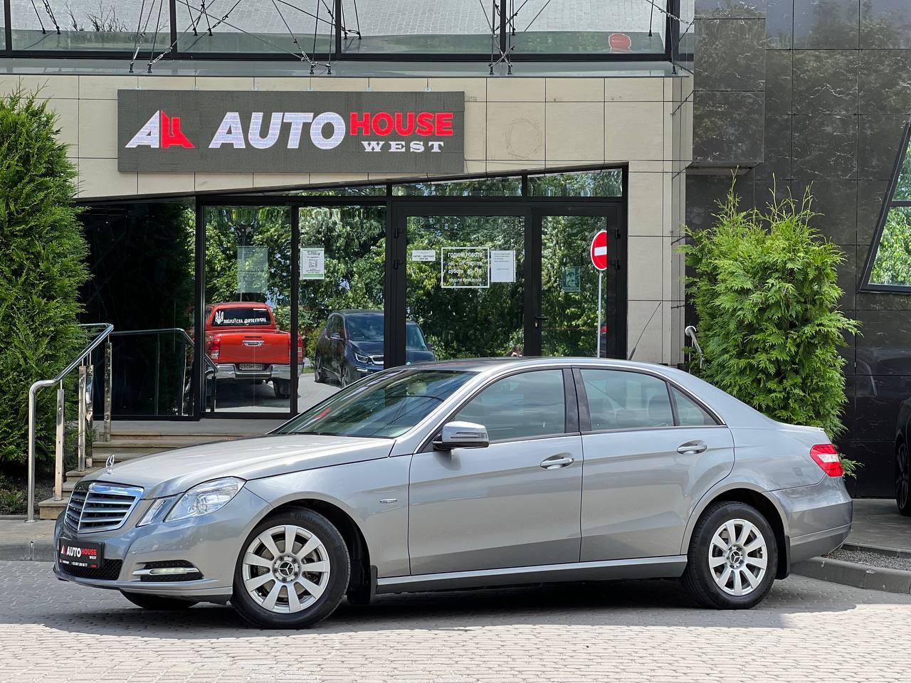 Mercedes-Benz E-Class 2012