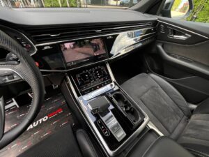 audi-q8-autohouse-west-12