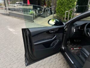 audi-q8-autohouse-west-6