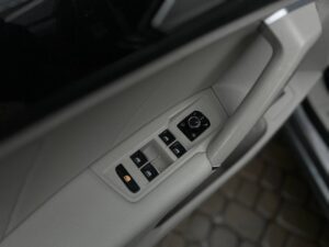 volkswagen-tiguan-avtohouse-west-7