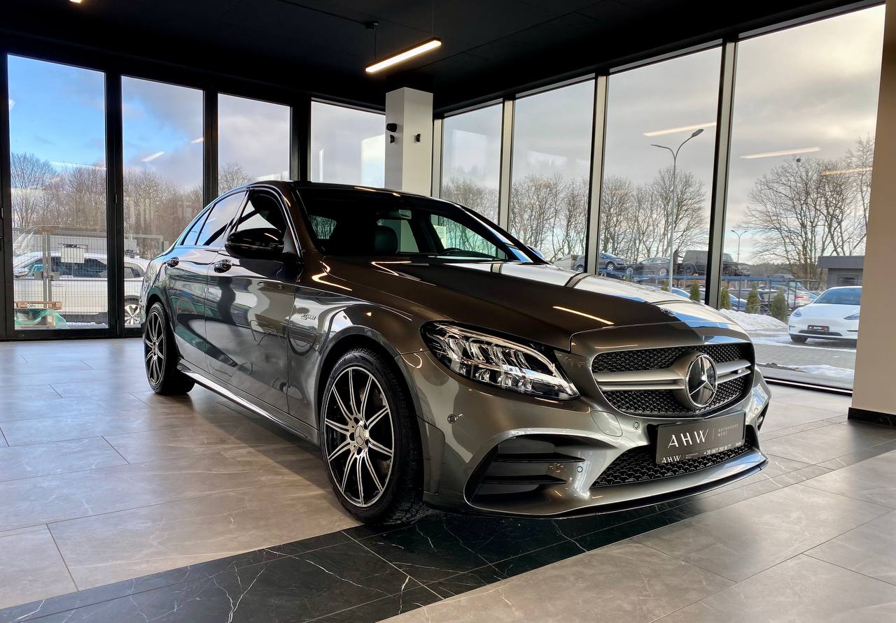 Mercedes-Benz C-Class 2018