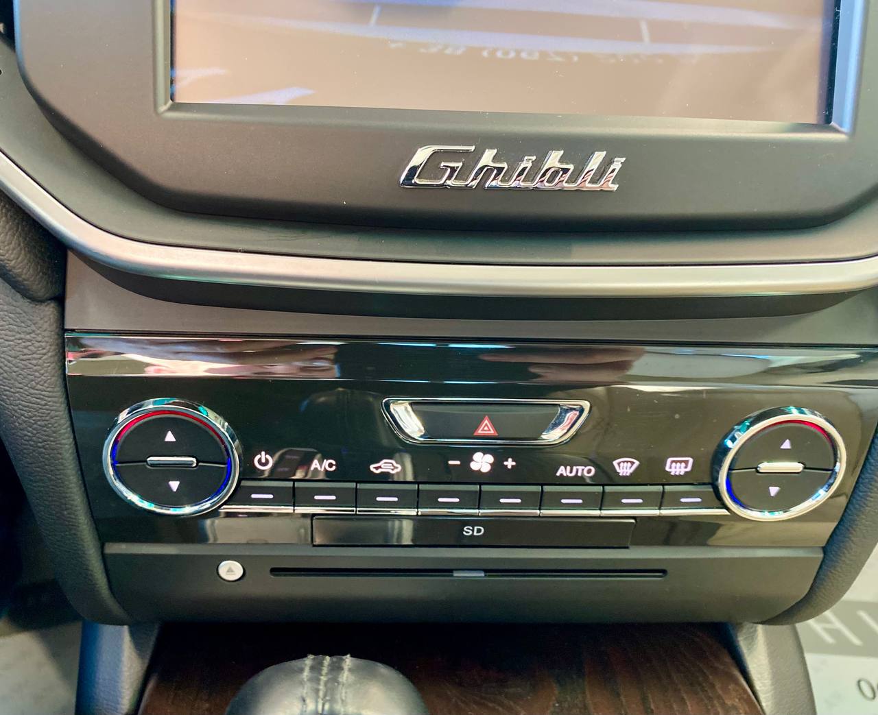 Maserati Ghibli 2013