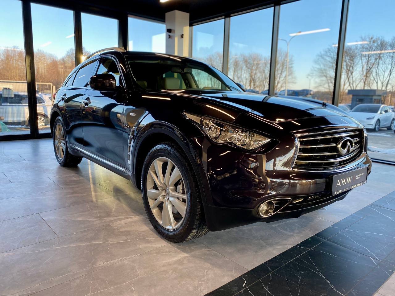 Infiniti QX70 2013